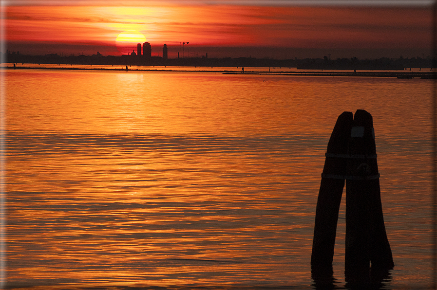 foto Tramonto sulla Laguna Veneziana